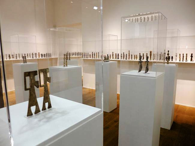 Exposition de la collection d'Aklama de Horst Antes au Museum Saint Annen de Lübeck