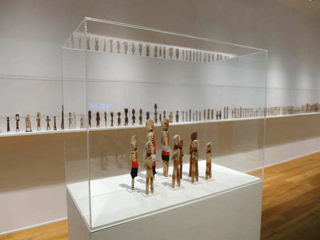 Exposition de la collection d'Aklama de Horst Antes au Museum Saint Annen de Lübeck